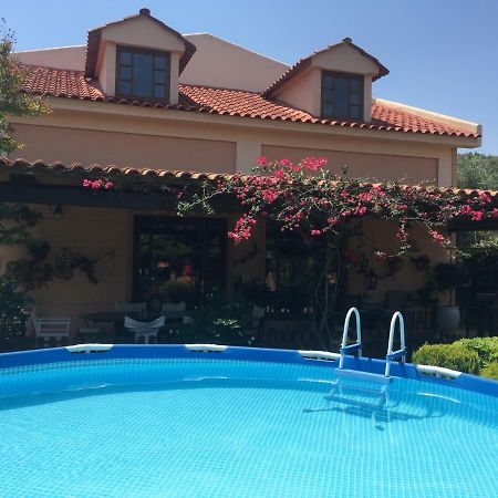 Rafina Great Feeling Villa Extérieur photo