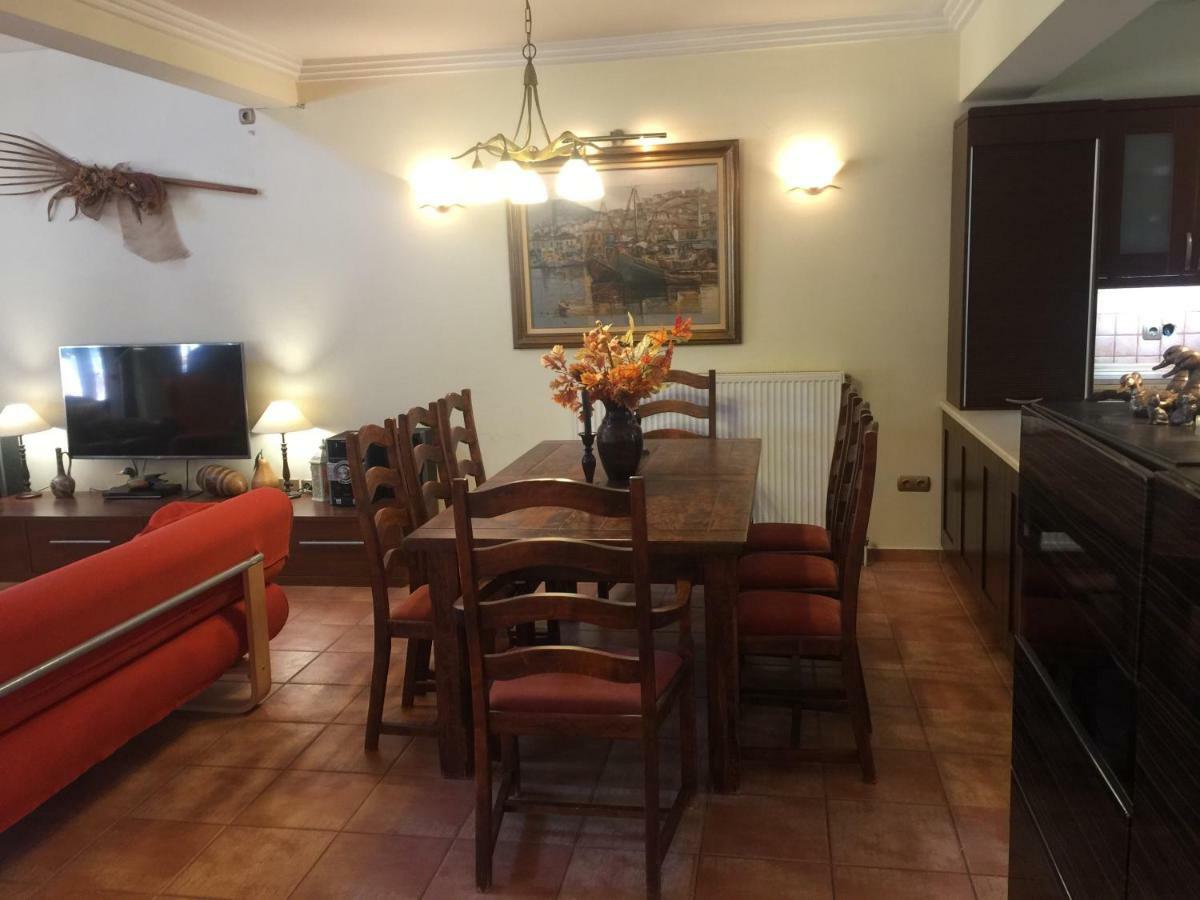 Rafina Great Feeling Villa Extérieur photo